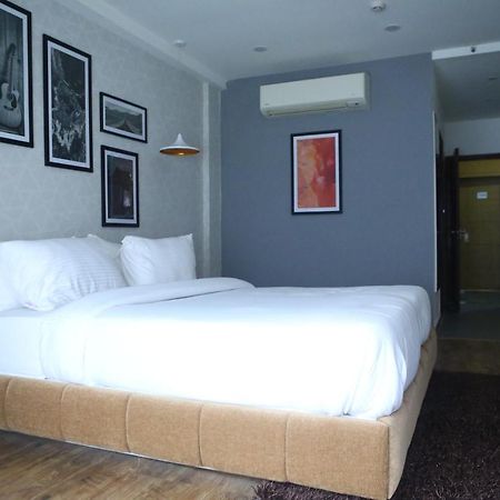 Mourya Lords Inn Kurnool Exterior foto